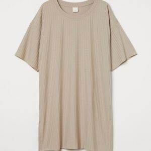 H&M Ribbed Jersey Tunic Tee Size: XXL PTP: 30"-35" New with tags!